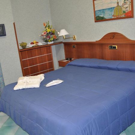 Albergo Fiorenza Salerno Esterno foto