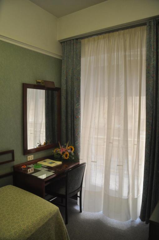 Albergo Fiorenza Salerno Camera foto