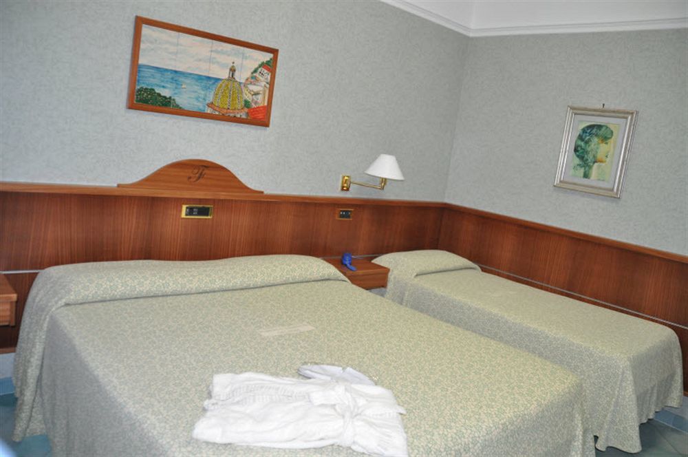 Albergo Fiorenza Salerno Esterno foto